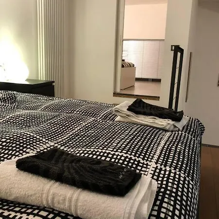 Moderno Loft Alle Porte Di Milano - 115mq - 3 Posti Apartment