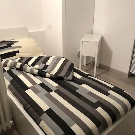Apartment Moderno Loft Alle Porte Di Milano - 115mq - 3 Posti