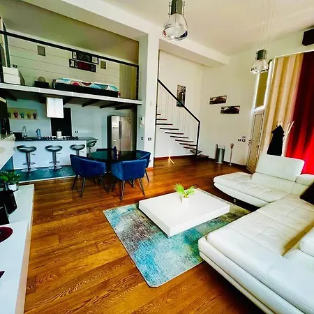 Moderno Loft Alle Porte Di Milano - 115mq - 3 Posti * Cormano